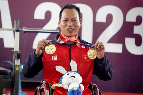 Lê Văn Công tái phát chấn thương trước ngày khai mạc Asian Para Games 4